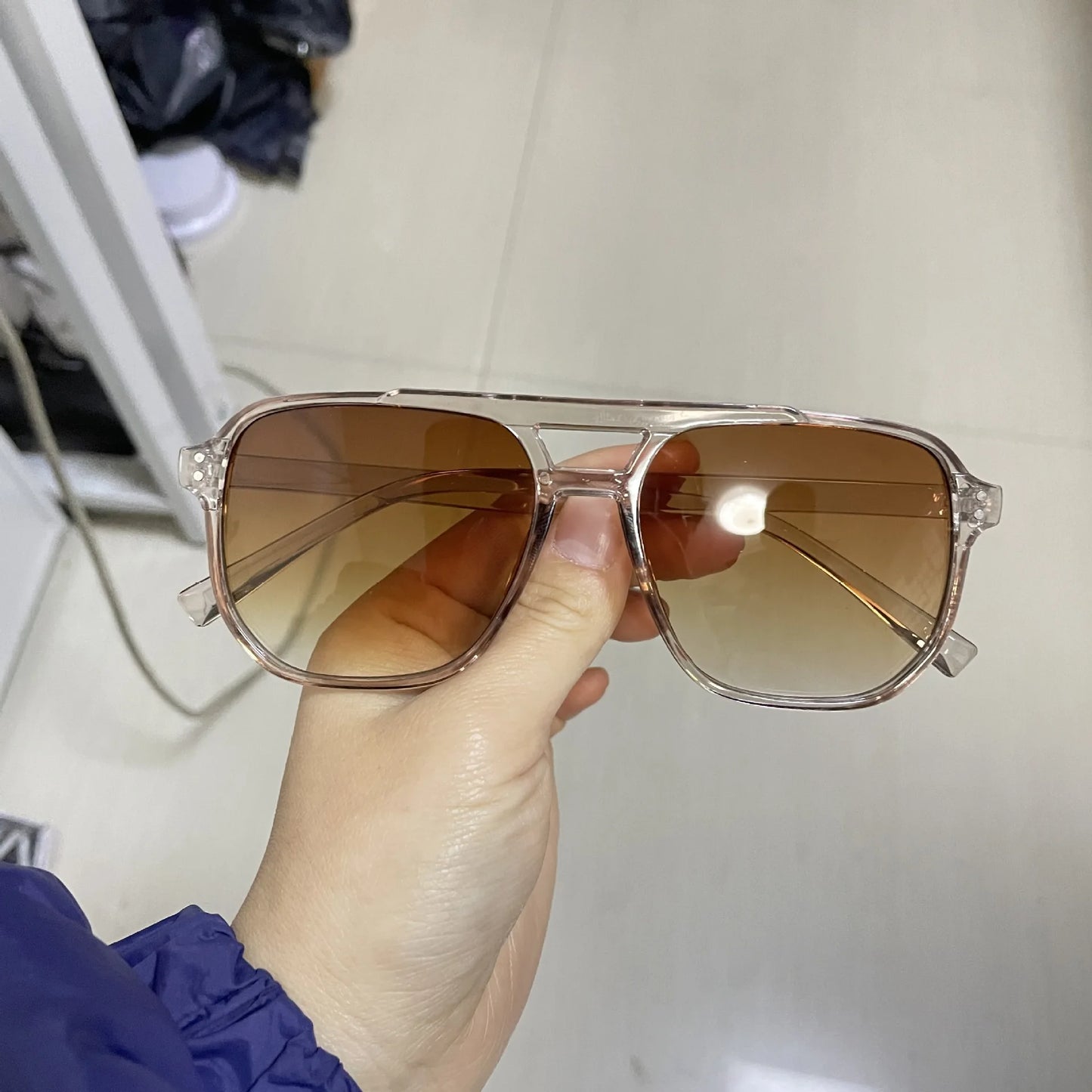 luxe retro - vintage oversized sunglass