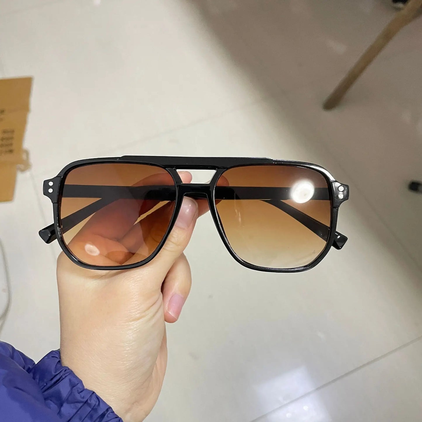 luxe retro - vintage oversized sunglass